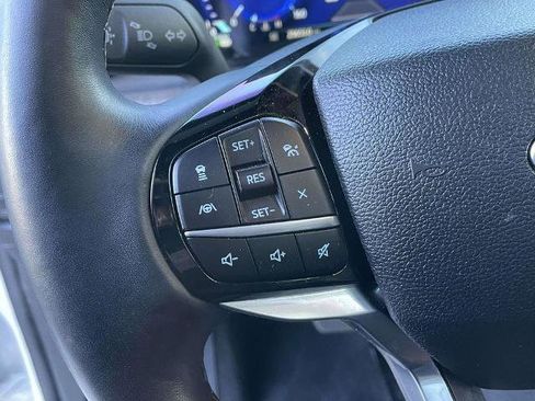 Certified 2022 Ford Explorer Platinum w/ Equipment Group 601A image 22