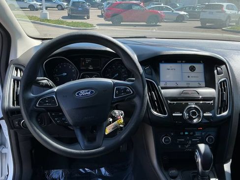 Used 2018 Ford Focus SEL FWD image 13