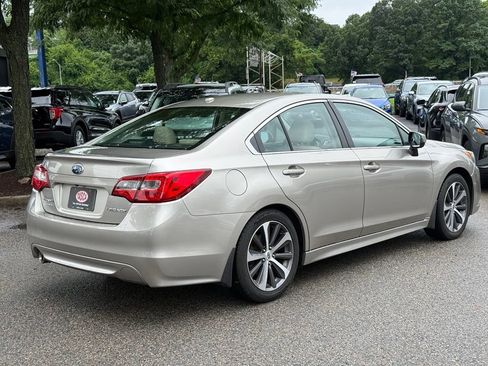Used 2015 Subaru Legacy 2.5i Limited AWD/4WD image 10