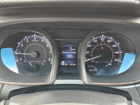 Used 2017 Toyota Avalon Limited FWD image 11
