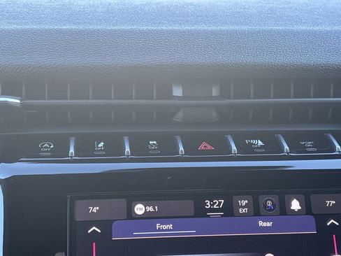 Used 2024 Jeep Grand Cherokee L Laredo image 22