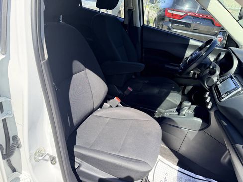 Used 2023 Nissan Kicks S image 19