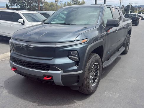 Used 2026 Chevrolet Silverado EV Trail Boss AWD/4WD image 1