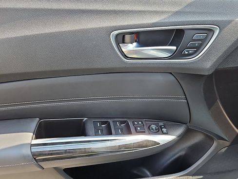 Used 2020 Acura TLX FWD image 13