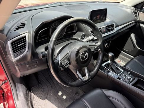 Used 2017 MAZDA MAZDA3 Touring FWD image 8