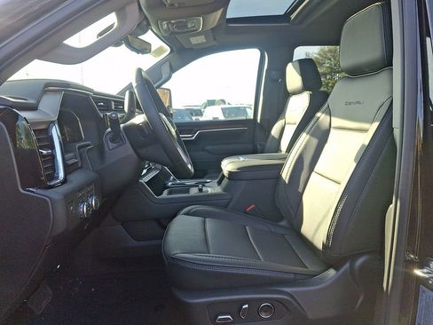 New 2026 GMC Sierra 3500 Denali w/ Denali Reserve Package image 9