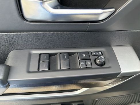 Used 2022 Toyota Tundra Platinum w/ Advanced Package image 19