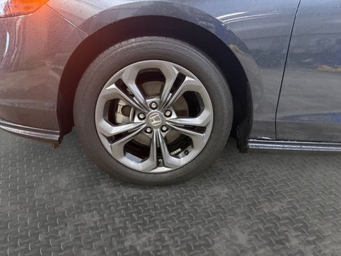 Used 2023 Honda Accord EX image 9