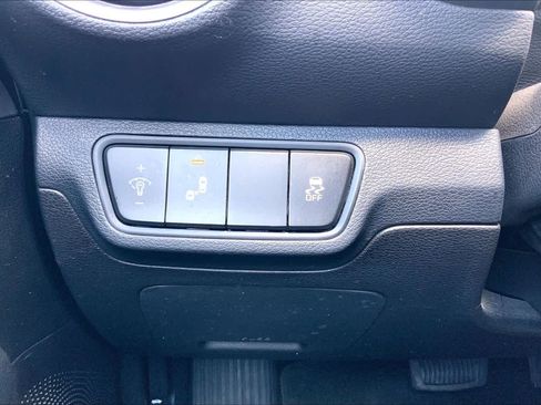 Certified 2023 Kia Forte LXS w/ LXS Technology Package FWD image 28