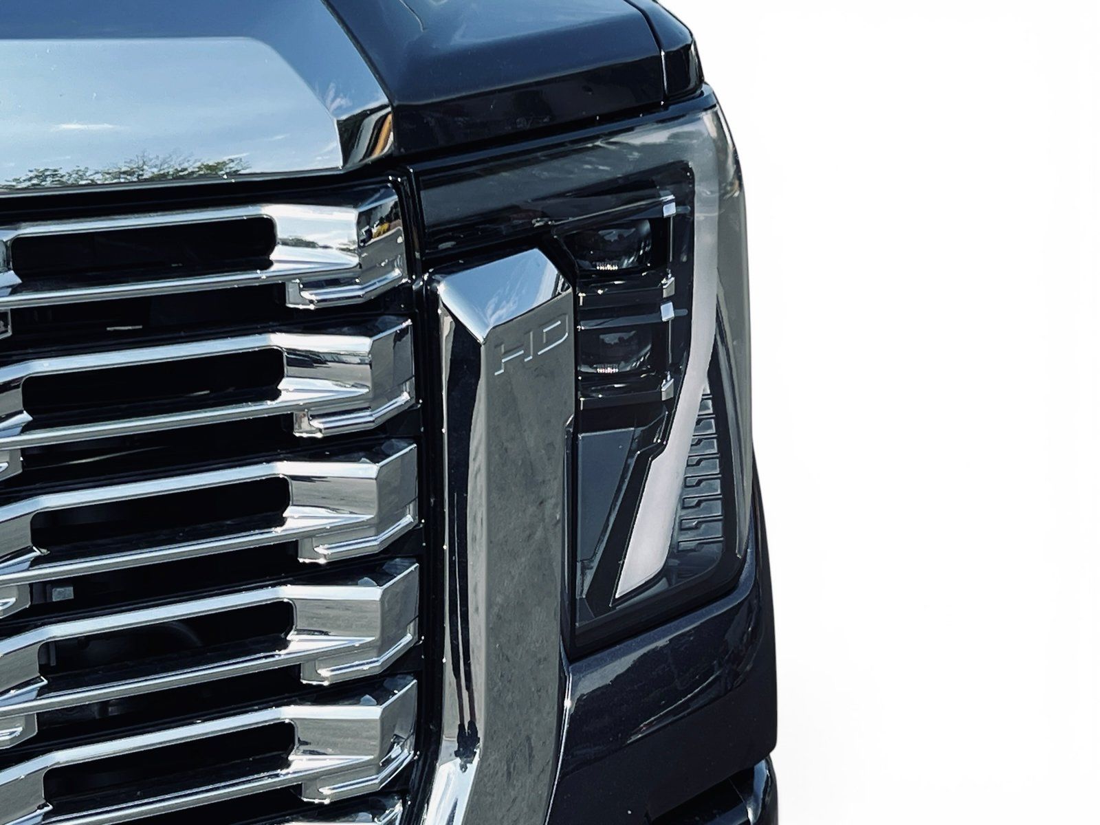 Used 2024 GMC Sierra 2500 Denali w/ Denali Reserve Package AWD/4WD image 6