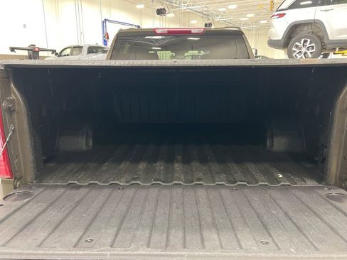 Used 2023 Chevrolet Silverado 1500 LT image 16