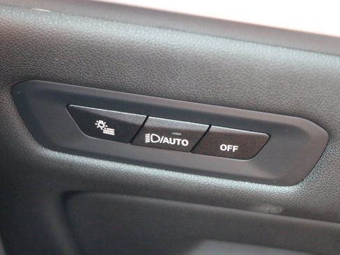 Used 2024 BMW X5 sDrive40i w/ M Sport Package RWD image 23