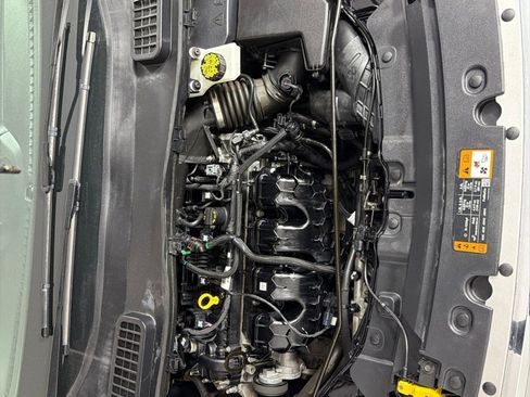 Used 2019 Ford Escape Titanium AWD/4WD image 26