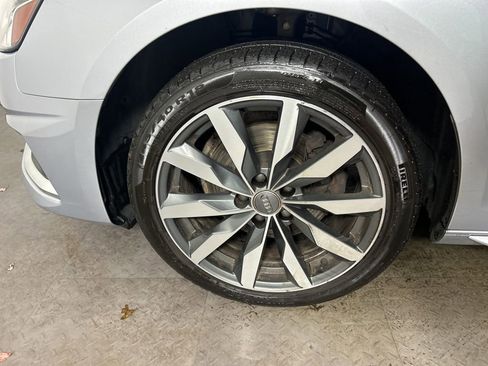 Used 2021 Audi A4 2.0T Premium w/ Convenience Package image 23