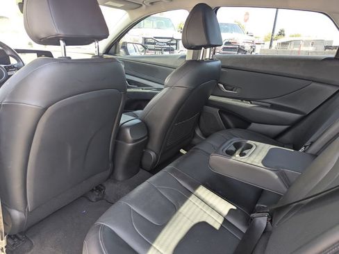 Used 2023 Hyundai Elantra Limited FWD image 32