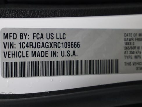 Used 2024 Jeep Grand Cherokee Laredo X RWD image 36