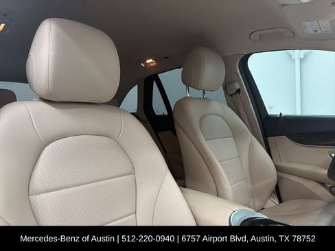 Certified 2020 Mercedes-Benz GLC 300 GLC 300 image 30