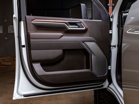 Used 2025 GMC Sierra 2500 Denali w/ Denali Reserve Package image 36