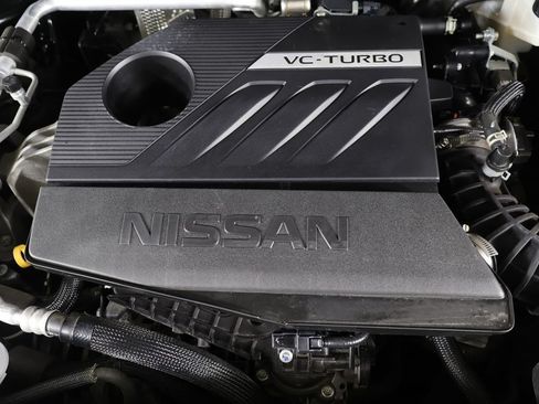 Used 2023 Nissan Rogue SV AWD/4WD image 15