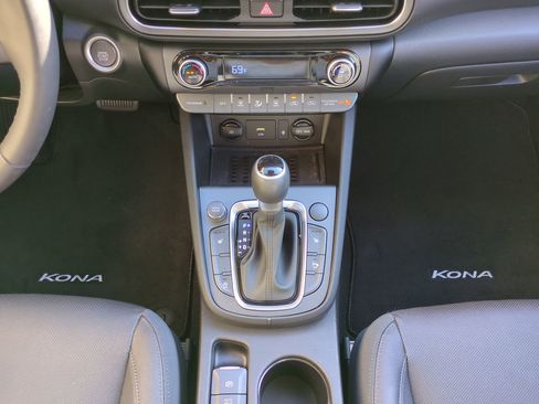 Certified 2022 Hyundai Kona Limited image 18