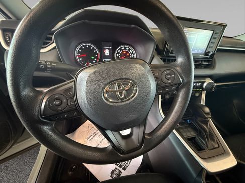 Used 2022 Toyota RAV4 XLE w/ Convenience Package AWD/4WD image 13