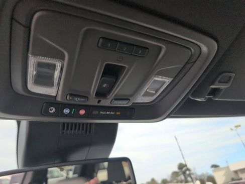 New 2025 GMC Sierra 2500 SLT w/ SLT Convenience Package image 34