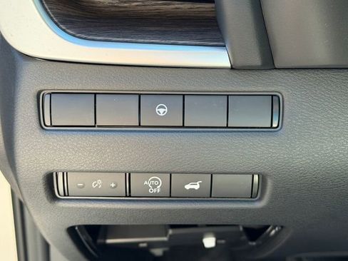 New 2026 Nissan Rogue Platinum AWD/4WD image 12