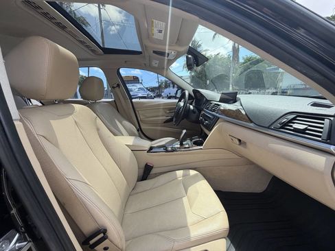 Used 2015 BMW 320i Sedan RWD image 13