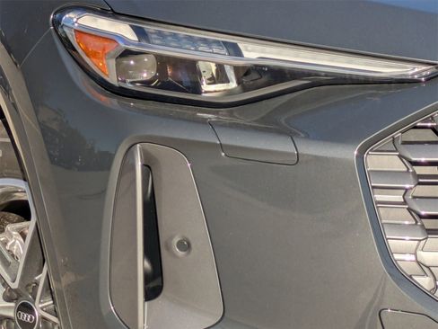 New 2025 Audi Q5 2.0T Premium Plus image 16