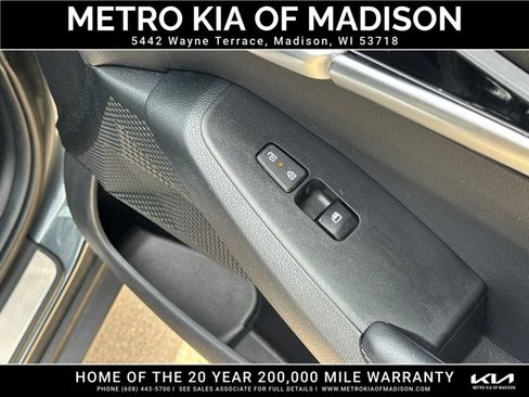 Used 2024 Kia Seltos S AWD/4WD image 39