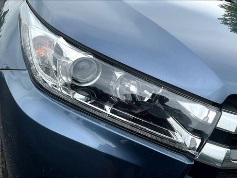 Used 2019 Toyota Highlander Limited Platinum w/ Protection Package #3 AWD/4WD image 32