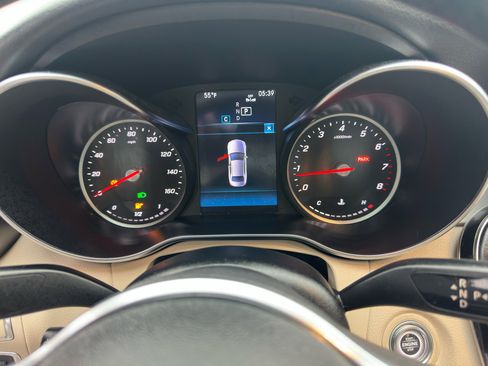 Used 2020 Mercedes-Benz C 300 4MATIC Sedan image 35