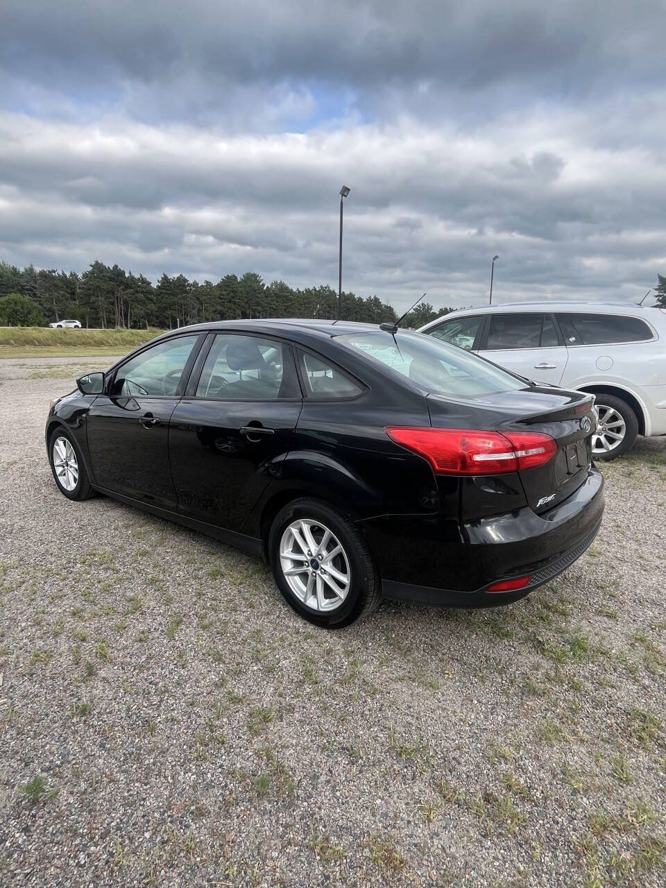 Used 2015 Ford Focus SE FWD image 4