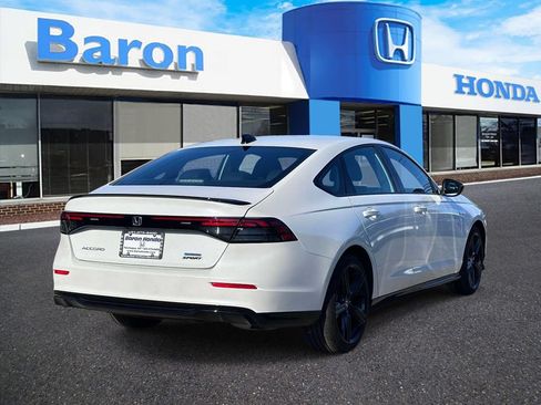 Used 2023 Honda Accord Sport image 5