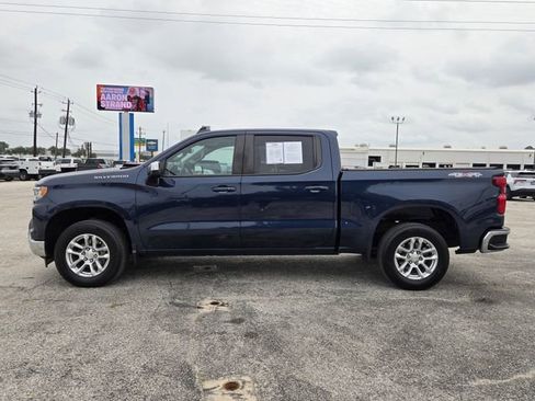 Used 2023 Chevrolet Silverado 1500 LT AWD/4WD image 4
