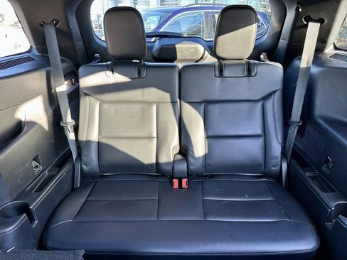 Used 2020 Ford Explorer XLT w/ Equipment Group 202A image 20