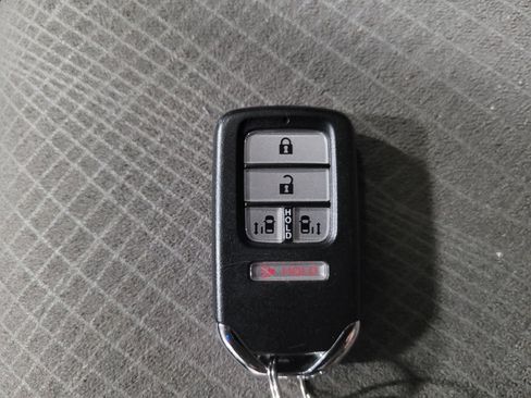 Used 2016 Honda Odyssey EX image 32