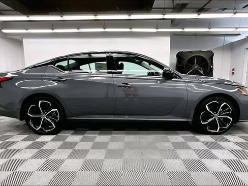 New 2026 Nissan Altima 2.5 SR FWD image 19