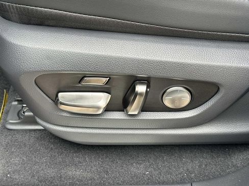 New 2025 Lexus LX 700h F Sport image 17