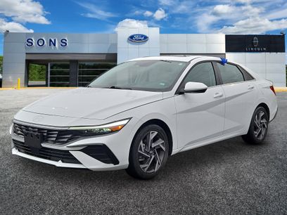 Used 2025 Hyundai Elantra SEL