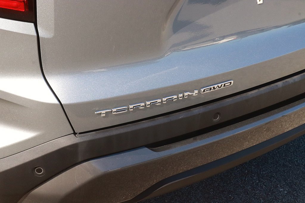 Used 2025 GMC Terrain Elevation AWD/4WD image 9