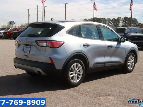 Certified 2022 Ford Escape S image 5