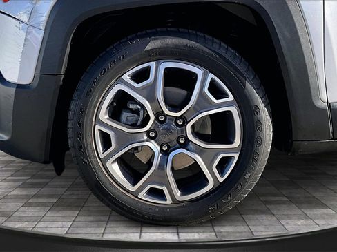 Used 2018 Jeep Renegade Limited w/ UConnect 8.4 Nav Group image 10