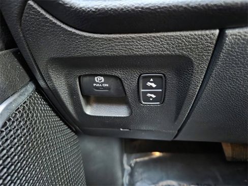 Certified 2022 RAM 1500 Laramie image 31