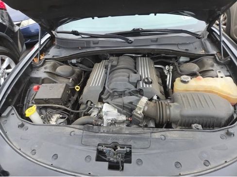 Used 2019 Dodge Charger Scat Pack w/ Technology Group RWD image 13