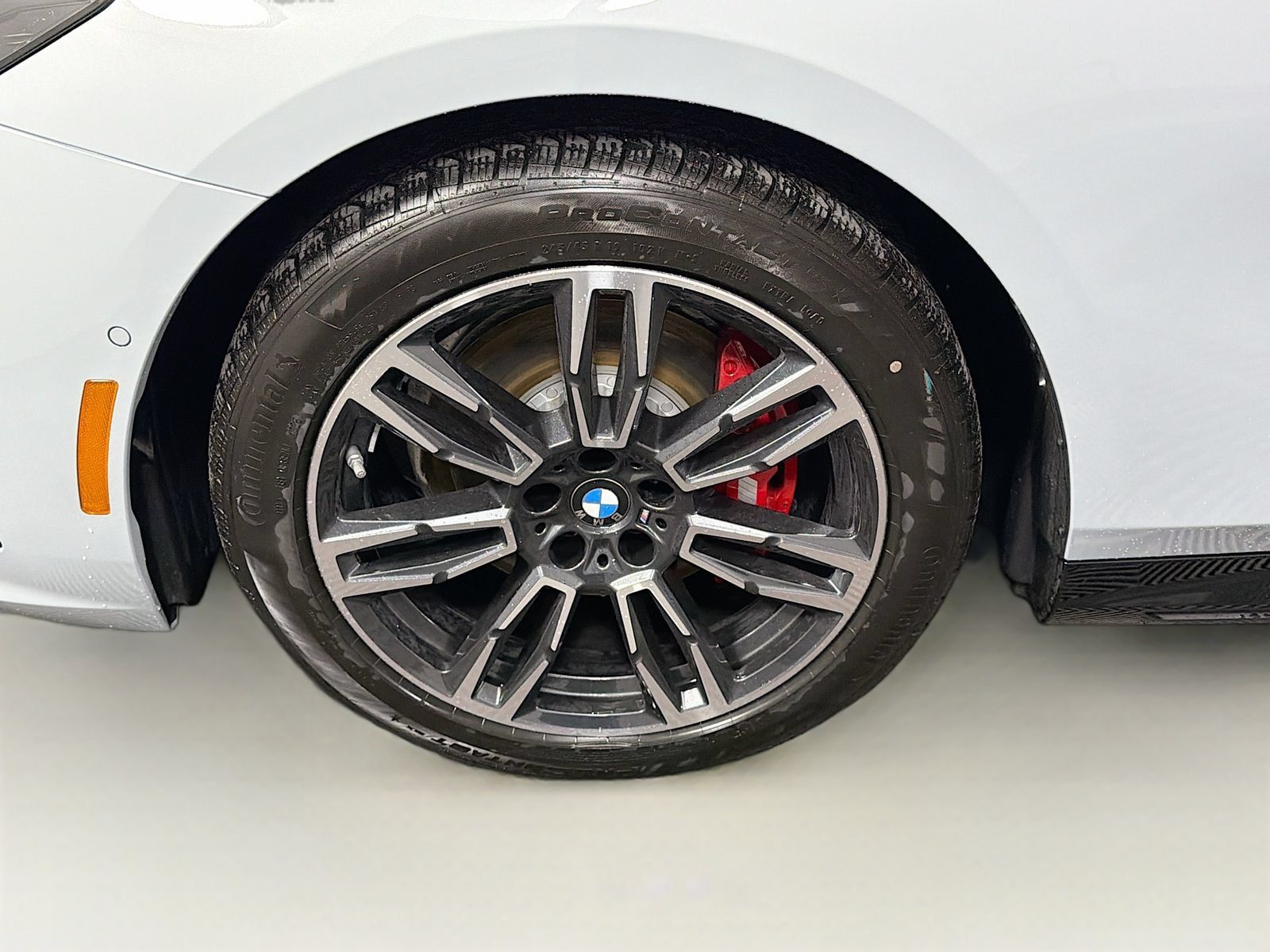 New 2026 BMW 530i xDrive w/ M Sport Package AWD/4WD image 33