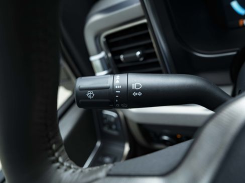 Used 2026 Ford F450 Platinum w/ Platinum Plus Package image 25