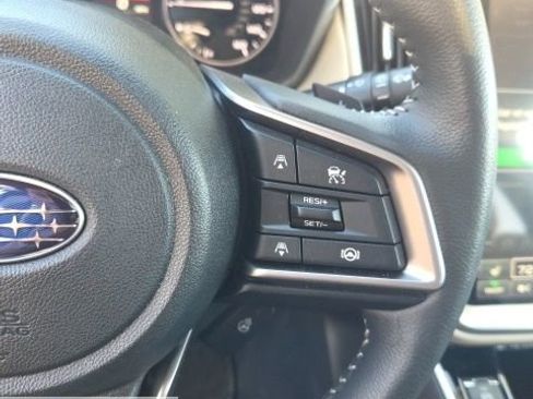 Certified 2025 Subaru Outback Limited image 36