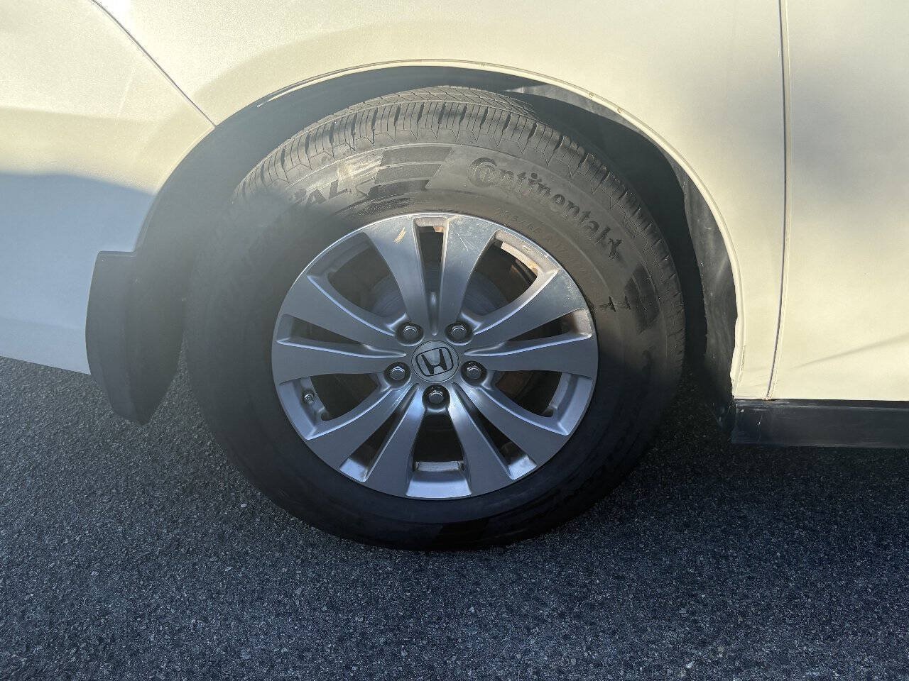 Used 2017 Honda Odyssey EX-L image 27