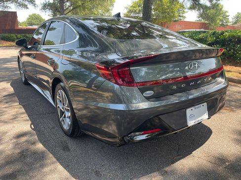 Used 2022 Hyundai Sonata SEL w/ Cargo Package FWD image 3